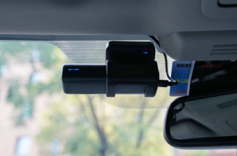 Is the ceiling of the dash cam a car camera?