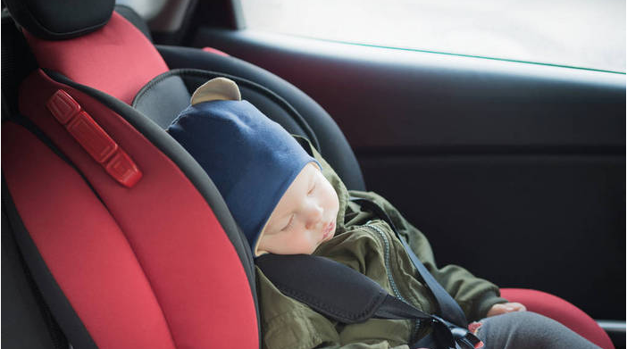 The application of Baby Car Mirror Monitor