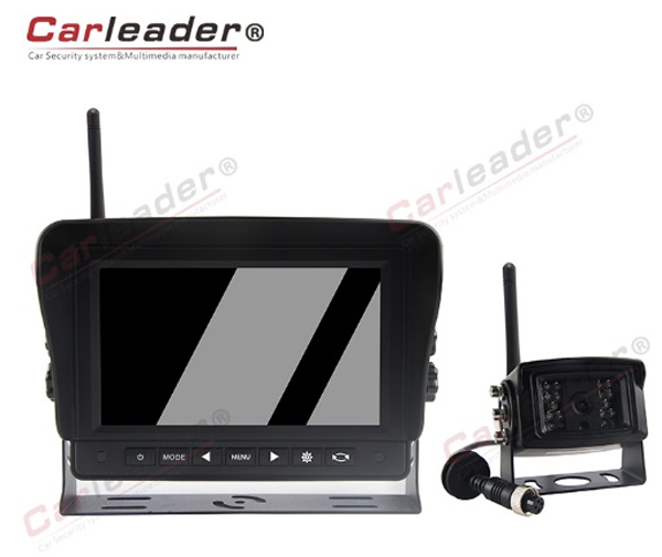 The advantage of 2.4 Analog Wireless truck/bus Monitors